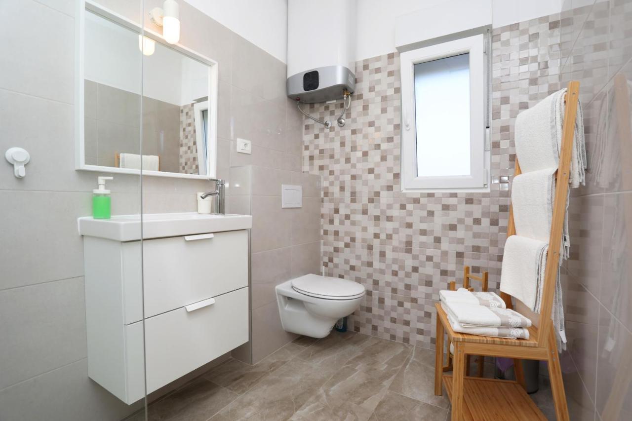 Apartment Falichi Plomin Ngoại thất bức ảnh