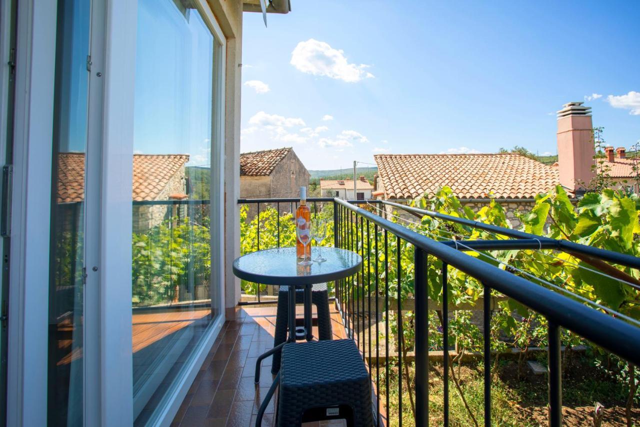 Apartment Falichi Plomin Ngoại thất bức ảnh